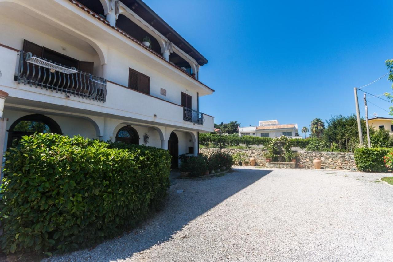 Villa Pomelia Santa Domenica  Extérieur photo